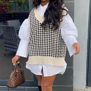 Houndstooth Pattern Sweater Vest